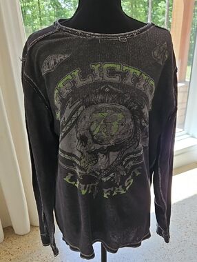 Affliction Men's Black Crewneck Skull Graphic Sweater with Green Accents. Size L